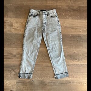 Aeropostale high rise cuffed Mom Jean in gray wash, 2 Regular